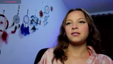 Snapshot of zoe_khall chatting on April 4, 4:00 am ZOE online show from April 4, 4:00 am