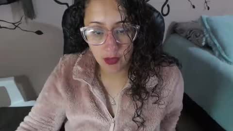 Zoe Koller online show from October 27, 11:25 am