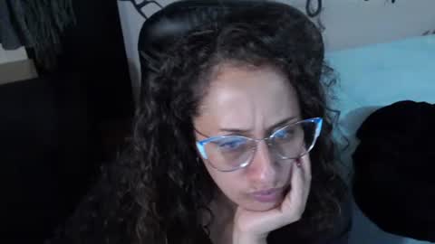 Snapshot of zoe_koller chatting on June 15, 10:12 pm Zoe Koller online show from June 15, 10:12 pm