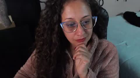 Zoe Koller online show from August 4, 3:36 pm