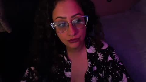 Zoe Koller online show from August 7, 10:56 pm
