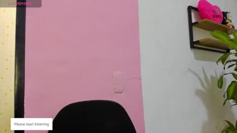 zoe_maddison19 online show from December 2, 7:09 pm