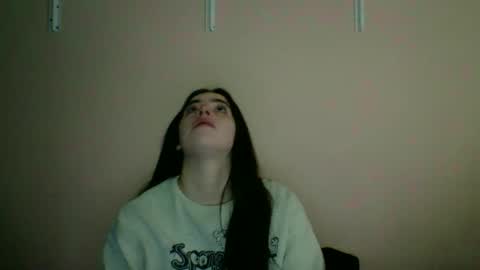 Snapshot of zoe_mill33r chatting on November 6, 7:26 pm Zoe online show from November 6, 7:26 pm