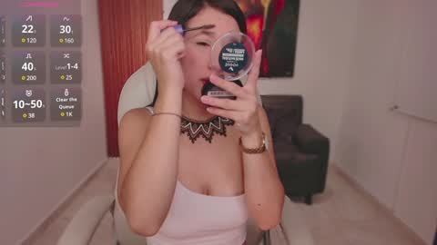 zoe_millerx online show from January 22, 12:06 pm