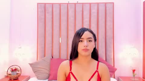 Zoe Monrow online show from July 8, 12:20 pm