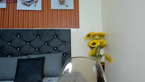 Zoe online show from September 18, 8:11 pm