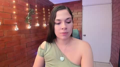 Snapshot of zoe_ringer chatting on September 18, 3:14 pm Zoe  online show from September 18, 3:14 pm