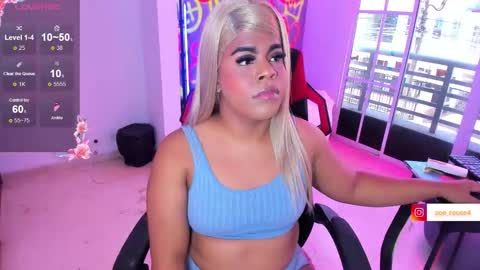 zoe_rose4 online show from February 17, 4:24 pm