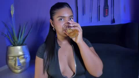 Snapshot of zoe_roux210949 chatting on February 15, 2:52 am Zoe online show from February 15, 2:52 am