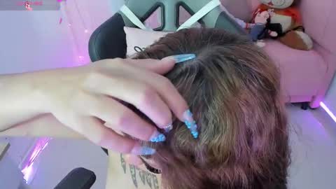 zoe_sullivan_ online show from September 11, 8:53 pm