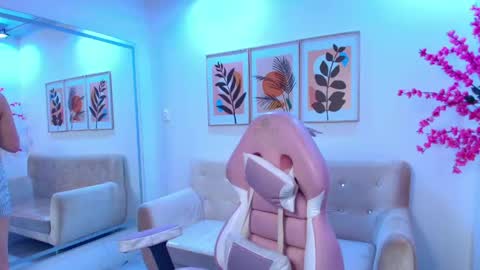 Zoe online show from April 21, 11:27 am