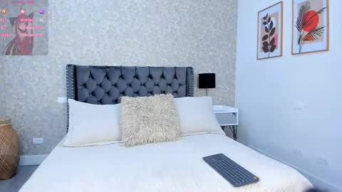 Snapshot of zoe_velez_ chatting on January 11, 7:41 pm Zoe online show from January 11, 7:41 pm