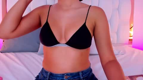 Zoe And Ethan online show from October 3, 6:38 pm