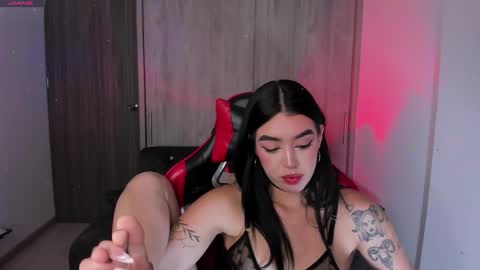  zoee jackson online show from February 1, 1:04 am