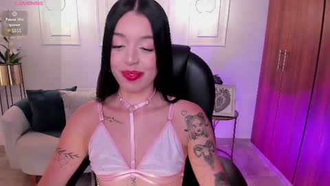  zoee jackson online show from July 8, 7:07 pm