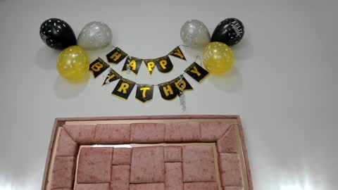 zoee online show from December 21, 10:06 am