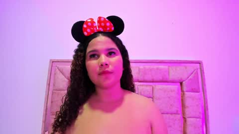 zoee online show from January 11, 9:26 am