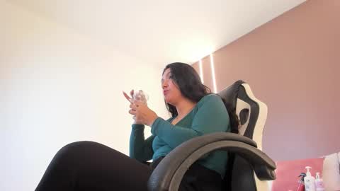 zoee_zi online show from February 19, 7:32 pm