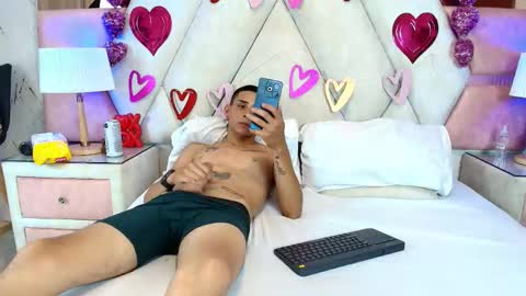 Snapshot of zoelucas chatting on September 16, 7:15 pm zoelucas online show from September 16, 7:15 pm