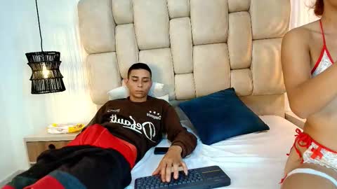 zoelucas online show from December 2, 11:48 am