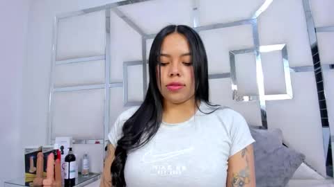 ZoeSwam online show from November 21, 11:20 am