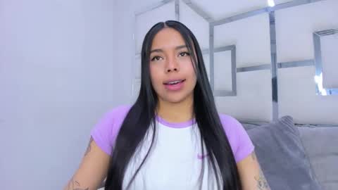 ZoeSwam online show from December 14, 11:48 am