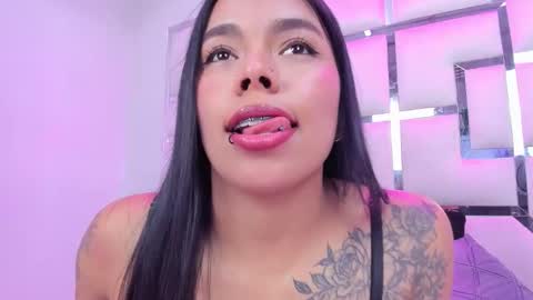 ZoeSwam online show from February 7, 2:43 pm