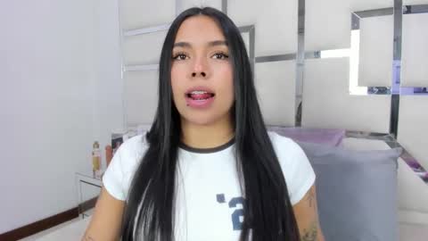 ZoeSwam online show from May 8, 1:38 pm
