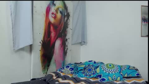 Snapshot of zoethorner chatting on April 15, 12:01 pm zoethorner online show from April 15, 12:01 pm