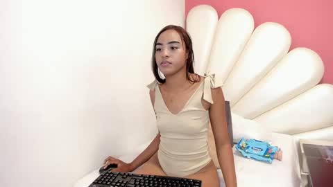 Zoe online show from January 15, 9:20 pm