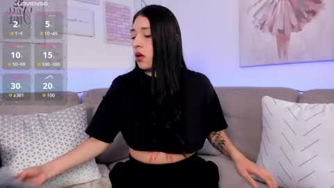 Snapshot of zoey_monroe_ chatting on May 21, 1:40 pm Zoey online show from May 21, 1:40 pm