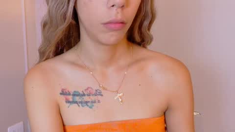 Zoey online show from May 16, 12:15 pm