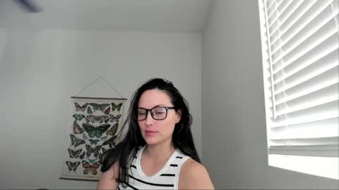 Zoie online show from May 16, 7:34 pm