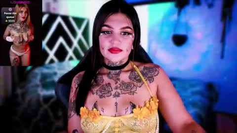 Zoee  online show from February 6, 8:12 pm