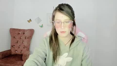 Alicie online show from December 17, 5:13 am