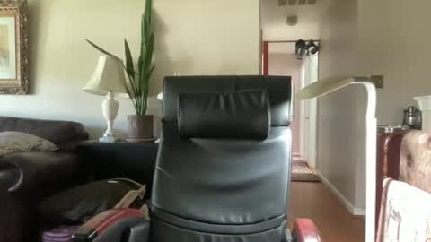 Snapshot of zorakload chatting on October 5, 3:32 pm Jesse online show from October 5, 3:32 pm