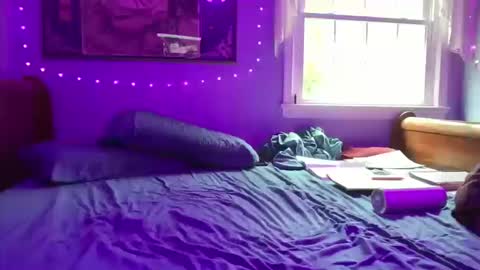 Snapshot of zorakload chatting on October 10, 6:29 pm Jesse online show from October 10, 6:29 pm