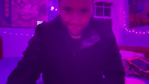 Snapshot of zorakload chatting on October 18, 4:48 am Jesse online show from October 18, 4:48 am