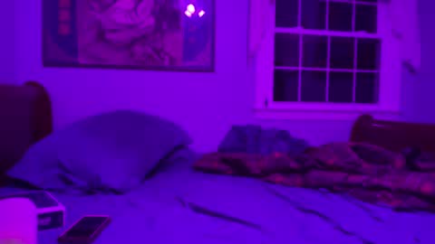 Snapshot of zorakload chatting on October 20, 3:18 am Jesse online show from October 20, 3:18 am