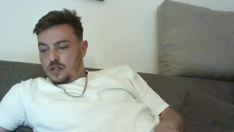 Roy online show from October 31, 10:55 pm