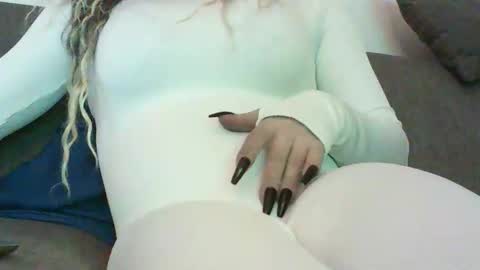 Roy online show from December 21, 6:59 pm