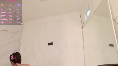 Snapshot of zorravioleta chatting on January 9, 11:46 am Violeta online show from January 9, 11:46 am