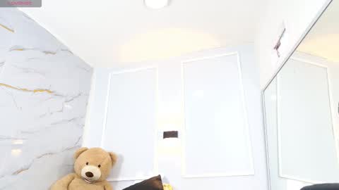 Snapshot of zorravioleta chatting on February 13, 12:12 pm Violeta online show from February 13, 12:12 pm