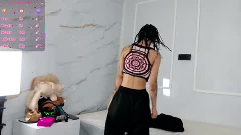 Snapshot of zorravioleta chatting on February 26, 11:42 am Violeta online show from February 26, 11:42 am