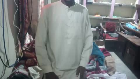 Snapshot of zoyakhan803 chatting on February 12, 8:50 pm zoyakhan803 online show from February 12, 8:50 pm