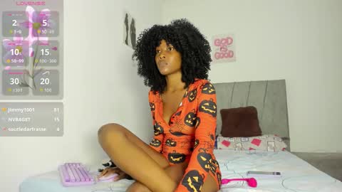 zule online show from October 22, 12:00 am