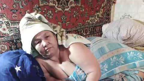 Snapshot of zulfiya_bruce chatting on July 1, 7:02 pm Zulfiya online show from July 1, 7:02 pm