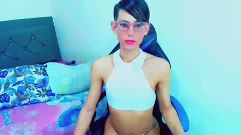 Snapshot of zulramth chatting on February 1, 1:48 am zulramth online show from February 1, 1:48 am