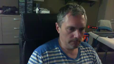 zultem online show from April 22, 3:53 am