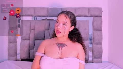 Zuly  online show from February 12, 7:56 pm